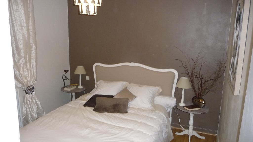 Ferienwohnung Appart D'Hotes Brive Zimmer foto